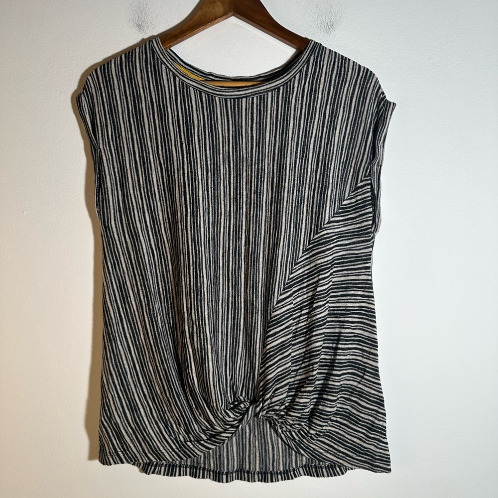 W5 Striped Black and White Women's Top